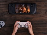 A 8BitDo SN30 Pro Bluetooth-vezérlő más operációs rendszerek mellett a SteamOS-szel is kompatibilis. (Kép forrása: 8BitDo)