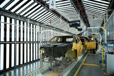 Az Aygo X Hybrid gyártása a Toyota kolini üzemében (TMMCZ) kezdődik. Az üzem 2026-tól készül az első BEV gyártására. (Kép forrása: Toyota).