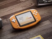 Az Ayaneo Konkr Pocket Advance a Game Boy Advance modern újragondolása.