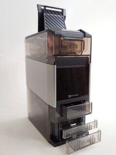 Elöl. (Kép forrása: Notebookcheck)