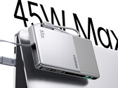 Az új power bank oldalán egy kis méretű kijelző található. A képen: promóciós kép, amely a 45 W-os gyorstöltési támogatást emeli ki.