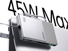 Az új power bank oldalán egy kis méretű kijelző található. A képen: promóciós kép, amely a 45 W-os gyorstöltési támogatást emeli ki.