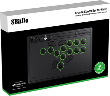 A 8BitDo Arcade Controller for Xbox nagyobb akkumulátorkapacitással és RGB fényekkel rendelkezik. (Kép forrása: 8BitDo)