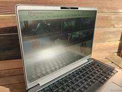 Szabadtéri nézelődés a napon