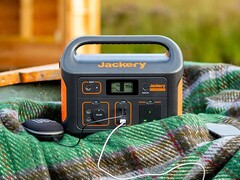 Az új Jackery Explorer 500 v2 várhatóan vékonyabb lesz, mint az eredeti modell (a képen). (Kép forrása: Jackery)