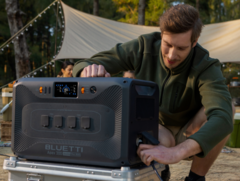 A Bluetti Apex 300 hordozható erőmű maximális teljesítménye 3.840 W (Kép forrása: Bluetti)