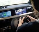 Játék az új, 2026-os Porsche Macan Electric SUV-ban (Kép forrása: Porsche)