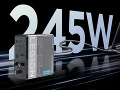 A Legion C245 laptop töltő Kínában körülbelül 50 dollárba kerül. A képen: a töltő tartozék. (Kép forrása: Lenovo - szerk.)