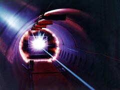 Tokiói kutatók olyan rendszert fejlesztettek ki, amely infravörös LED-eket használ az elektromosság vezeték nélküli továbbítására akár 16 lábnyi távolságra is. (Kép forrása: Wiki Images / Pixabay)