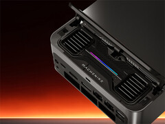 A Machenike GTS felhajtható kijelzője RGB világítást és további hűtőnyílásokat rejt. (Kép forrása: Machenike)