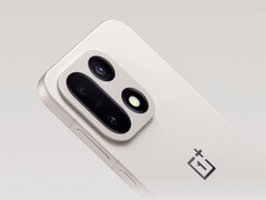 A OnePlus 15-höz várhatóan hamarosan egy kisebb testvér is csatlakozik.