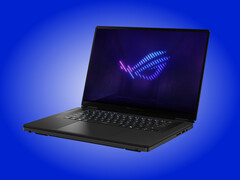 A ROG Zephyrus Duo (2026) GX651 „alap” állapotában nagyon hasonlít a többi 16 hüvelykes gamer laptopra.