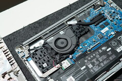 HP 255 G10 szétszedése