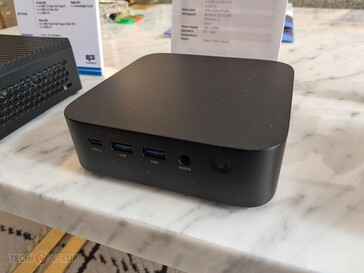 ECS Liva Z6 Plus portok. (Kép forrása: TechPowerUp)