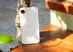 Appleaz olcsó iPhone két év múlva végre megkapja a régóta esedékes kijelzőfrissítést.