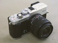 Az OM Pen kialakításának ihletét az 1959-es Olympus Pen adta.
