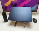 Energiatakarékos, de nem különösebben gyors: A Core Ultra 5 322 az IdeaPad 5i 2-in-1 14-ben