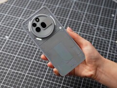 Semmi sem fog hamarosan kiadni egy olyan okostelefont, amely drágább, mint a képen látható Phone (3a) Pro (Kép forrása: Google)