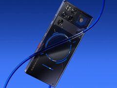 A RedMagic 11 Pro egyesíti az aktív és a folyadékhűtést. A képen: promóciós kép a játéktelefonról. (Kép forrása: Nubia)