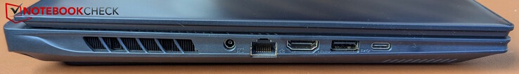 Balra: tápellátás, LAN, HDMI 2.1, USB-A 3.2 Gen 2, USB-C Thunderbolt 5 (PD 3.0, DP 2.1, USB 4)