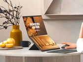 A Zenbook Duo (2026) kisebb, de erősebb, mint elődje. (Kép forrása: Asus)