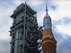 Artemis II az ESA és a NASA logójával (Forrás: ESA via YouTube)