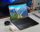 A hamarosan érkező OLED MacBook Pro jelentősen könnyebb lehet, de egyes rajongók attól tartanak, hogy ez kompromisszumokkal járhat az akkumulátor-üzemidő, a hűtés és a csatlakozók terén.