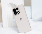 Az újonnan megosztott kameraminták az elsődleges és a teleobjektív érzékelőket mutatják be működés közben. A képen: a OnePlus 15 hátlapja. (Kép forrása: OnePlus)