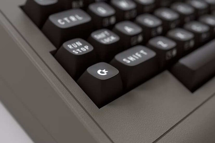 Mechanikus billentyűzet van telepítve. (Kép forrása: Commodore)