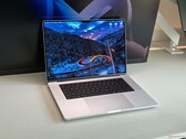 Az Apple leggyorsabb laptopja kezd megöregedni – Apple MacBook Pro 16 2026 M5 Max teszt