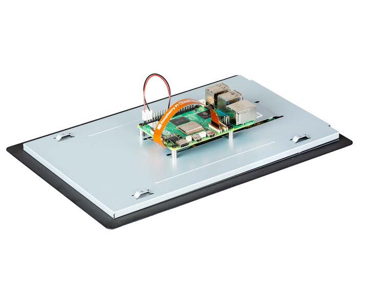 Áramellátás a 40 tűs GPIO-csatlakozón keresztül
