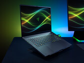 A Razer Blade 16-ból még mindig hiányzik a beépített számtábla, ellentétben sok más 16 hüvelykes gamer notebookkal.