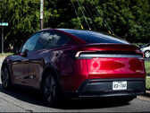 Egy Tesla Model Y robotaxi Austinban. (Kép forrása: @AdanGuajardo/X)