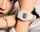 A képen - az új Casio G-Shock DW-5600WW-7PR Kyoka csuklóján.
