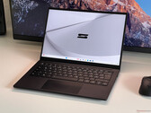 Schenker VIA 14 Pro (M24) felülvizsgálat - Kompakt AMD subnotebook most Ryzen 8000 és fényesebb kijelzővel