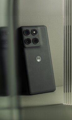 A Motorola Edge 2025 egyetlen színben lehet kapható. (Kép forrása: Evan Blass)