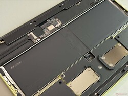 36.5 Wh akkumulátor