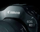 Közelkép a Canon EOS R1 fényképezőgépről.