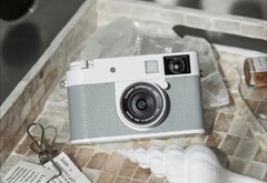 A Fujifilm X fele hamarosan fehér színű változatban is megjelenhet (Kép forrása: Fujifilm)