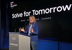 Kirsty Coventry, a NOB elnöke beszédet mond a Samsung Solve for Tomorrow globális nagyköveti kinevezési ceremóniáján