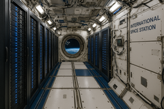 A Red Hat és az Axiom Space alacsony pályára állított egy adatközpontot (Kép forrása: OpenAI segítségével generált) 