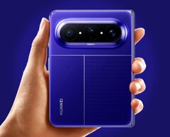 Az Apple iPhone Ultra várhatóan körülbelül ugyanolyan széles lesz, mint a Huawei Pura X Max.