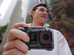 Az Xplorer Grip Kit kompatibilis az Insta360 Ace Pro és Ace Pro 2 kamerákkal. (Kép forrása: Insta360)