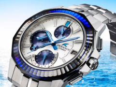 A Casio Oceanus Manta OCWS6000PB7A óra már kapható az Egyesült Államokban. (Kép forrása: Casio)