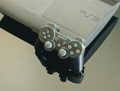 A Sony 2009. szeptember 1-jén dobta piacra a PlayStation 3 Slim konzolt.