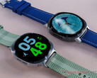 A Samsung Galaxy Watch 8 képes az antioxidánsok szintjének mérésére. A képen: az okosóra két mérete. (Kép forrása: Notebookcheck)