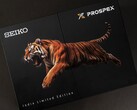 A Seiko Prospex India Limited Edition csomagolásán fekete díszdobozokon egy ugró tigris illusztráció látható.