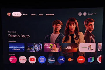 Kültéri vetítővászon (szürkület) (Kép forrása: Daniel Schmidt)