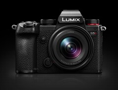 A Lumix S5D jelenleg az egyik legolcsóbb full-frame fényképezőgép a piacon