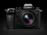 A Lumix S5D jelenleg az egyik legolcsóbb full-frame fényképezőgép a piacon